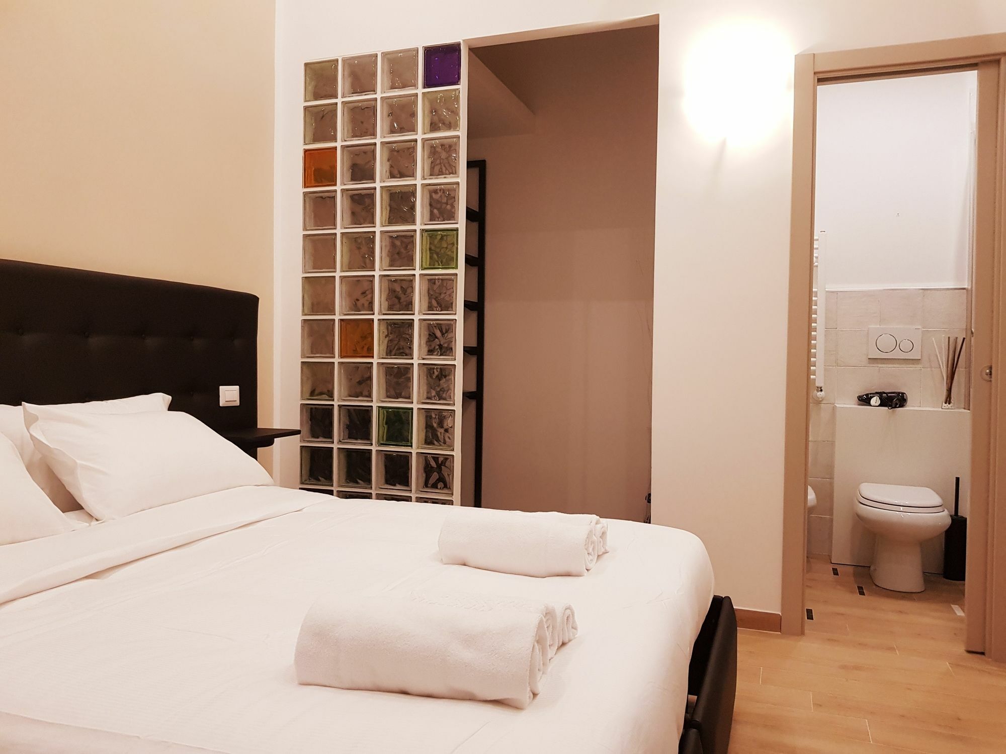 Cairoli Rooms Rom Exteriör bild
